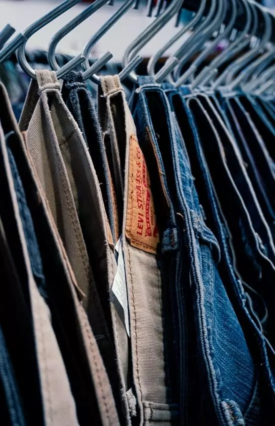 Vintage 90s Levi's denim jeans on rail — wholesale denim stock at Eureka Fripe