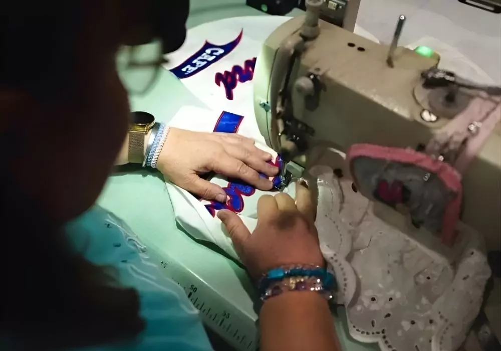 Vintage clothing upcycling workshop at Eureka Fripe — textile repair and customisation